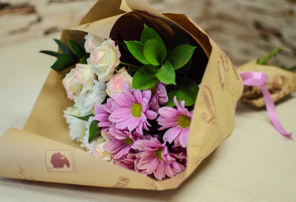 Букет цветов из: Розы и Хризантемы в Силикатном