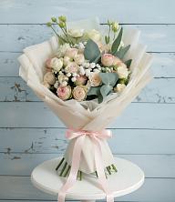 Букет цветов из:  Розы и Лизиантусы в Силикатном