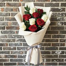 Букет цветов из:  Розы #REPLACE_PRED# Силикатном