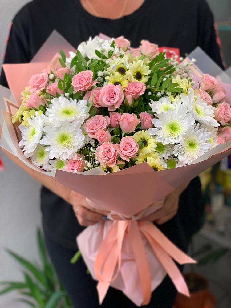 Букет цветов из: Розы и Хризантемы в Силикатном