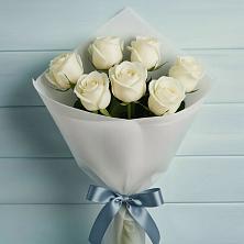 Букет 7 Белых роз Эдлесс Лав в Силикатном