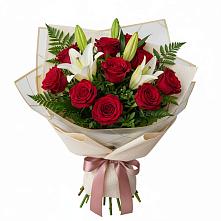 Букет цветов из:  Лилии и Розы #REPLACE_PRED# Силикатном