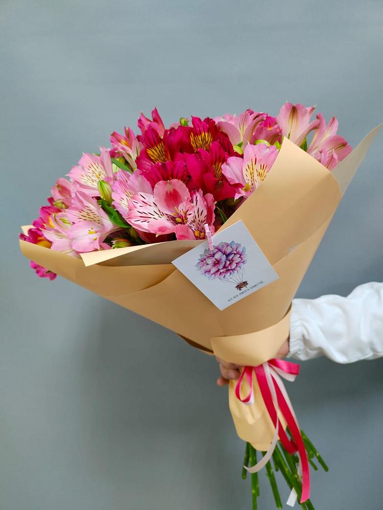 Букет цветов из: Альстромерии в Силикатном