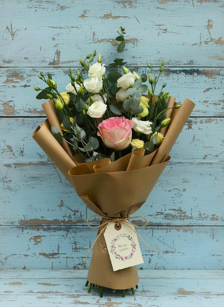 Букет цветов из: Розы и Лизиантусы в Силикатном