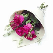 Букет цветов из:  Розы в Силикатном