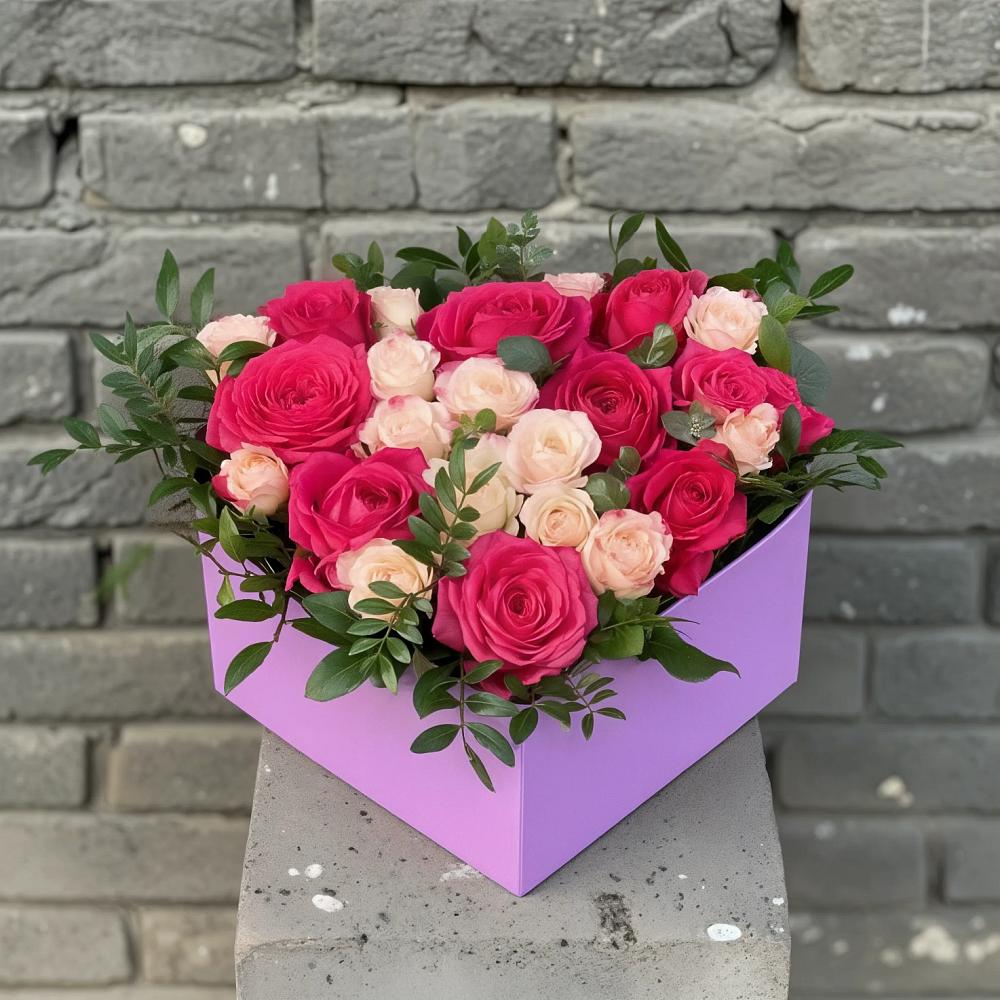 Цветочная композиция из Розы в коробке в Силикатном