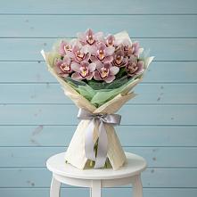 Букет цветов из:  Орхидеи и Розы в Силикатном