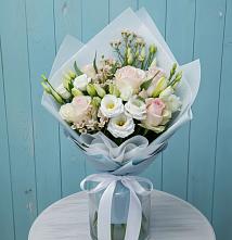 Букет цветов из:  Розы и Лизиантусы #REPLACE_PRED# Силикатном