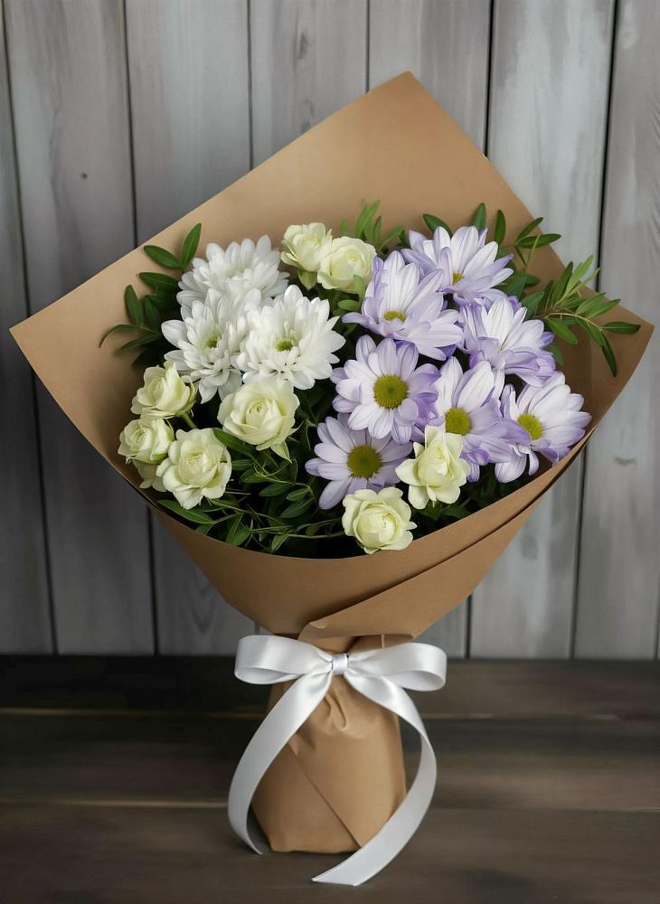 Букет цветов из: Хризантемы и Розы в Силикатном