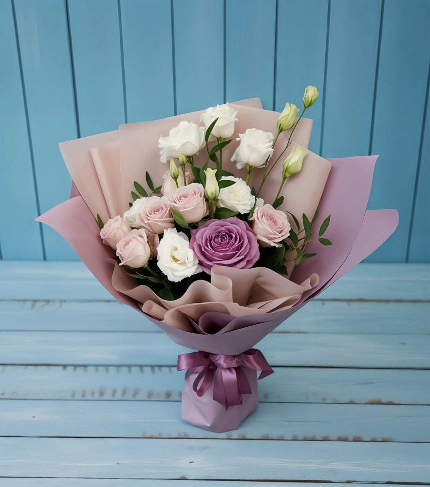 Букет цветов из: Розы и Лизиантусы в Силикатном