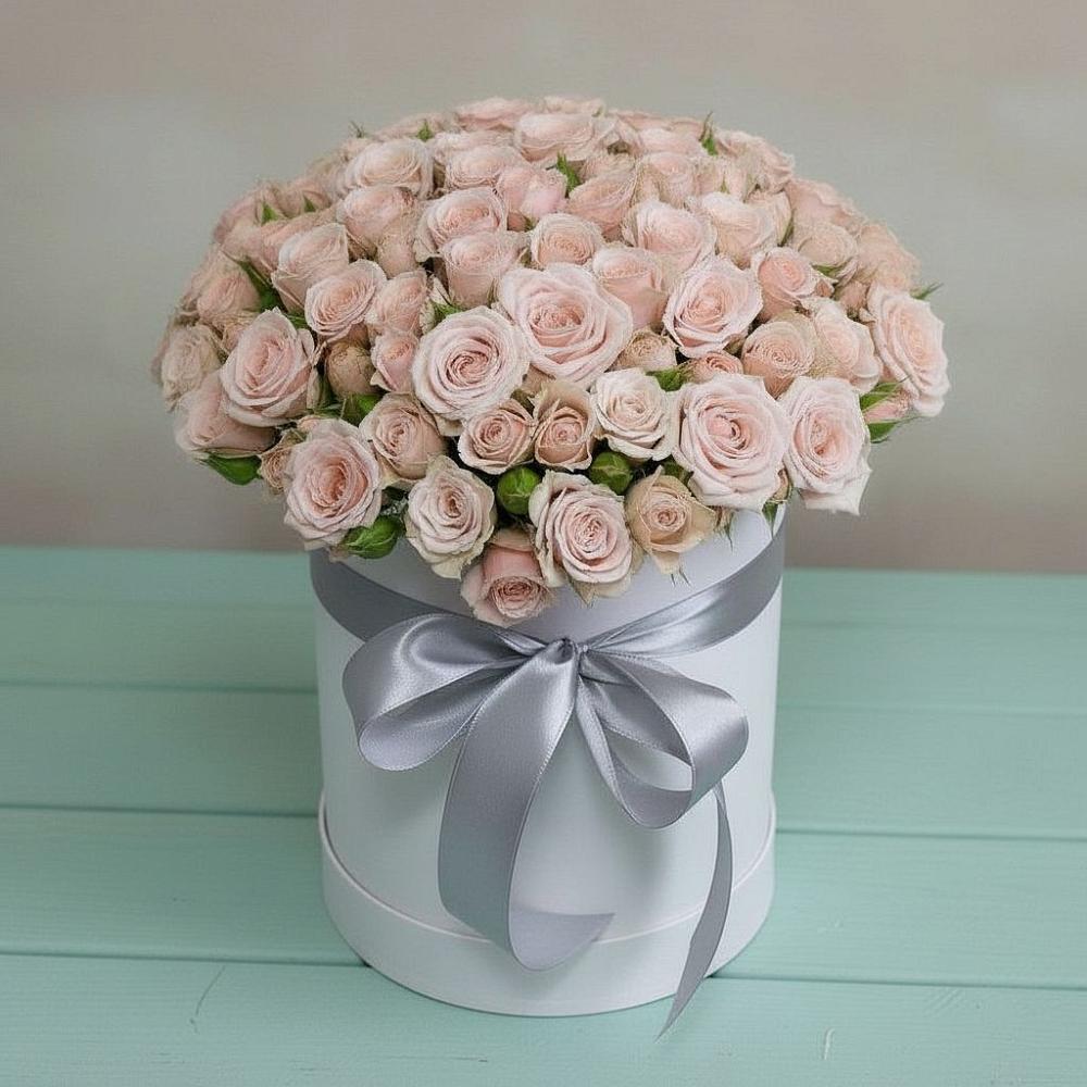 Цветочная композиция из Розы в шляпной коробке в Силикатном